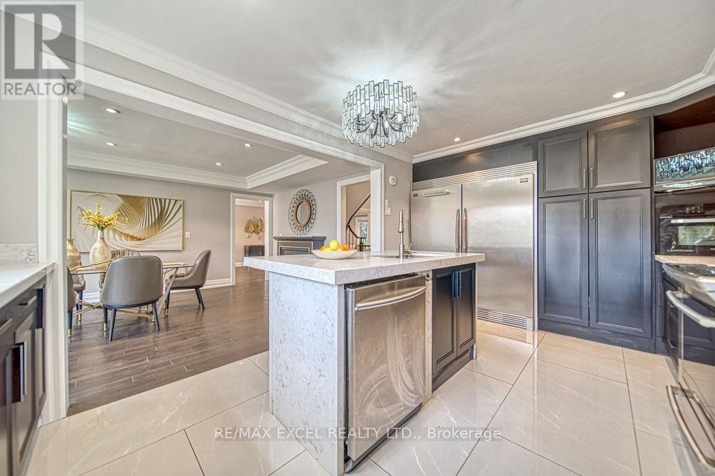 88 Montgomery Court, Markham, Ontario  L3R 0C1 - Photo 15 - N12602372