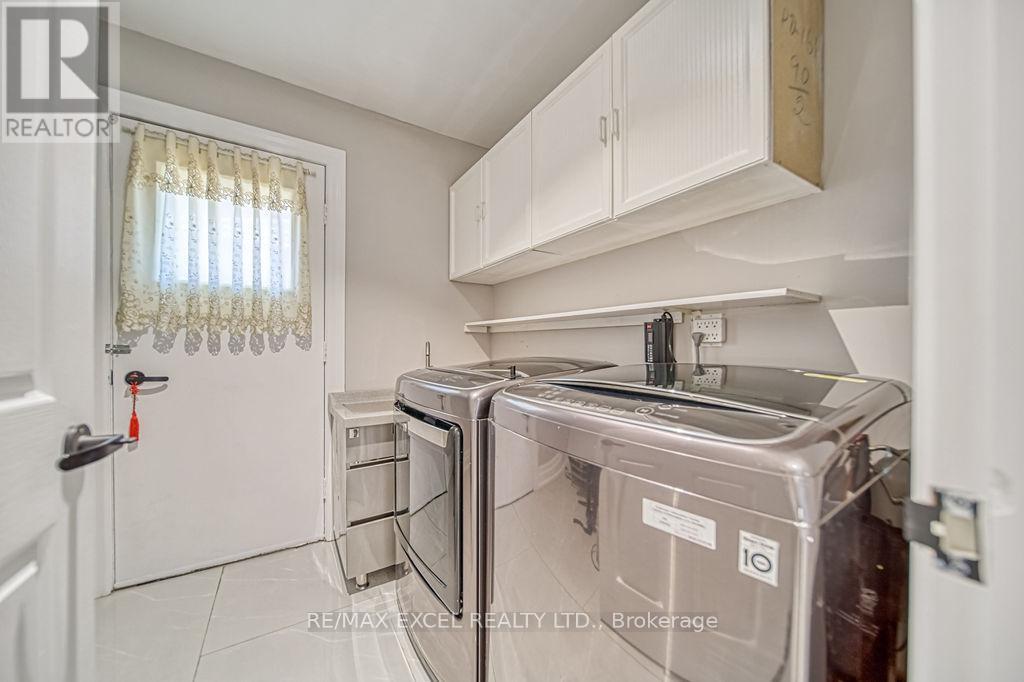 88 Montgomery Court, Markham, Ontario  L3R 0C1 - Photo 19 - N12602372