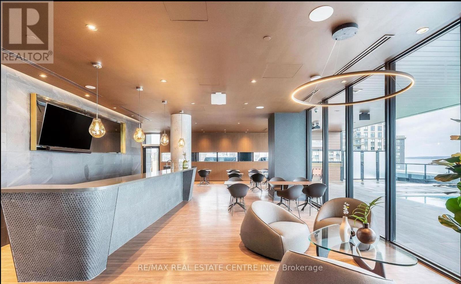 2001 - 39 Mary St Street, Barrie (City Centre), Ontario  L4N 1S9 - Photo 23 - S12602308