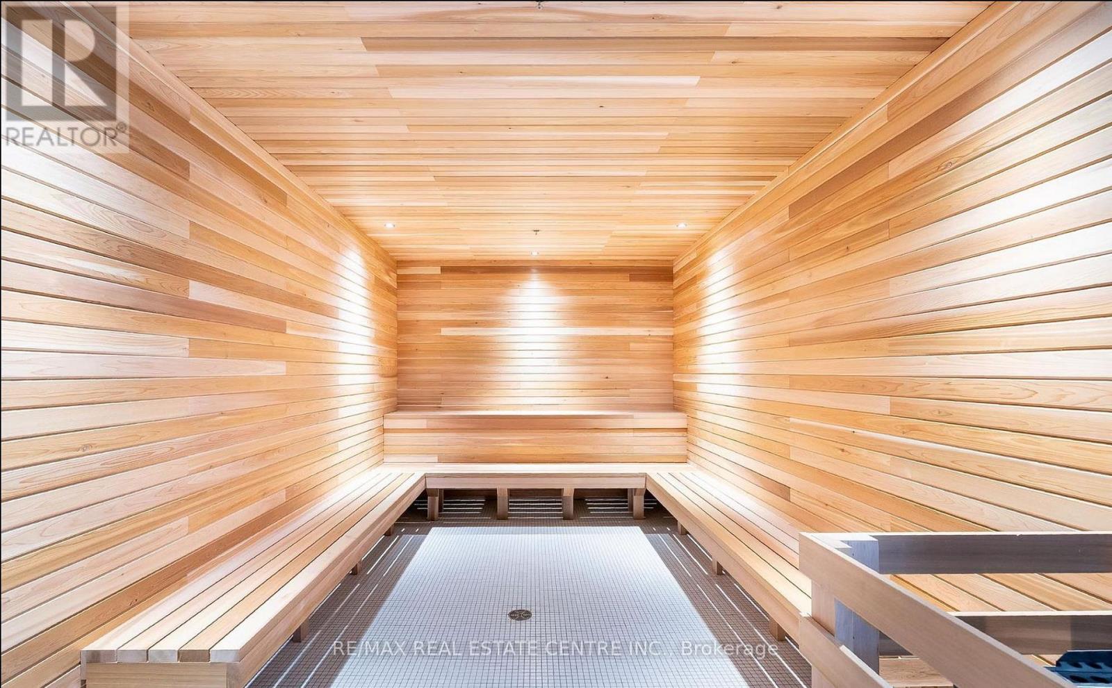 2001 - 39 Mary St Street, Barrie (City Centre), Ontario  L4N 1S9 - Photo 25 - S12602308