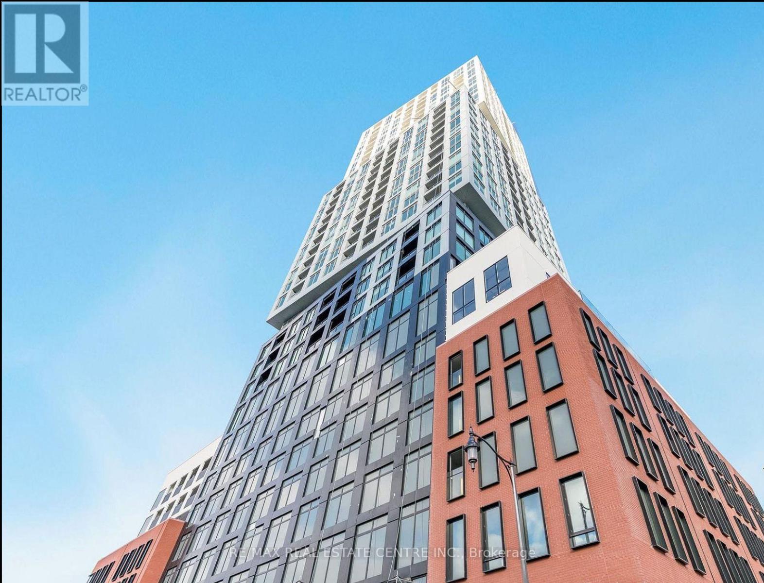 2001 - 39 Mary St Street, Barrie (City Centre), Ontario  L4N 1S9 - Photo 31 - S12602308