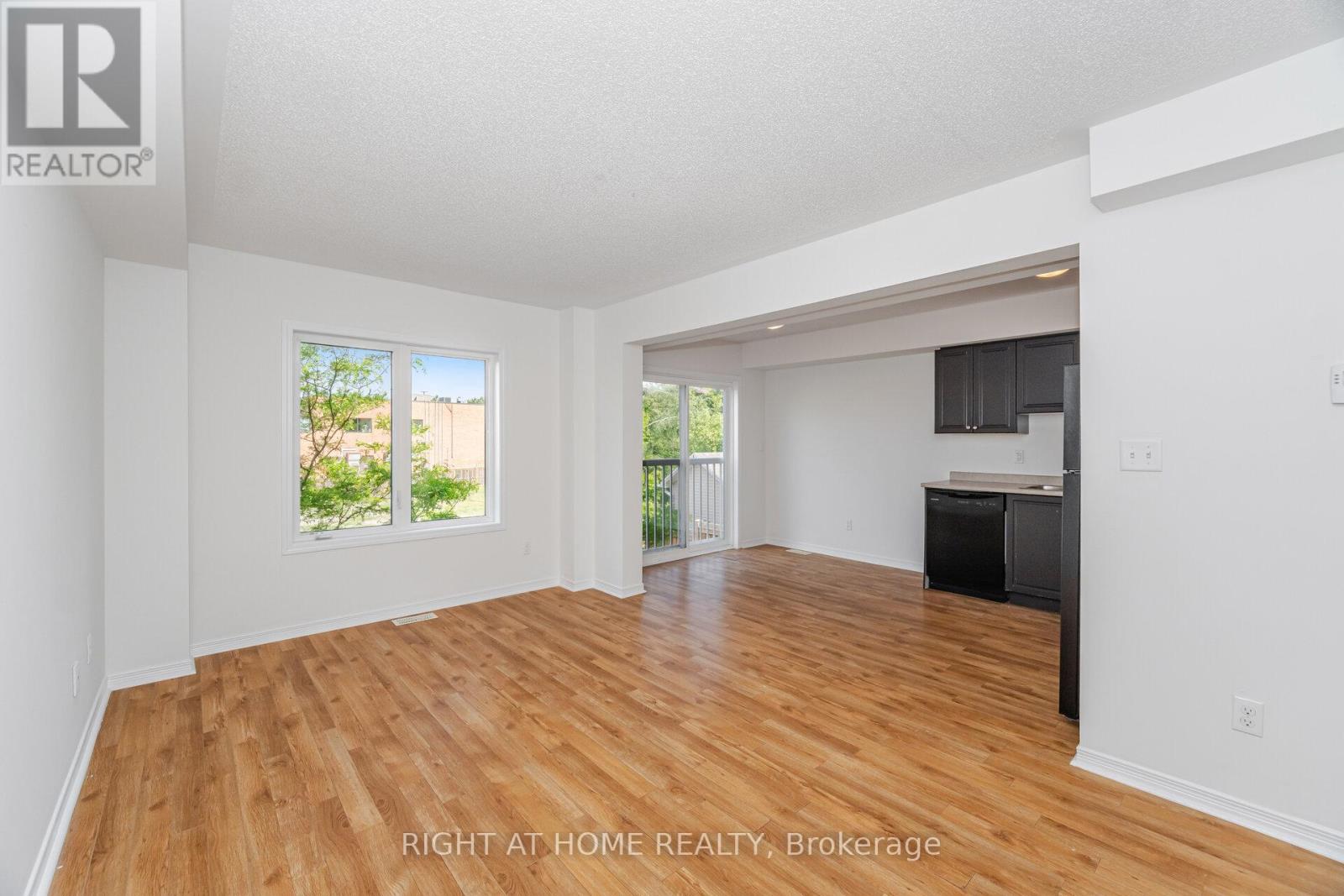 23 Peartree Court, Barrie (Allandale Heights), Ontario L4N 6N7 - Photo 11 - S12602362