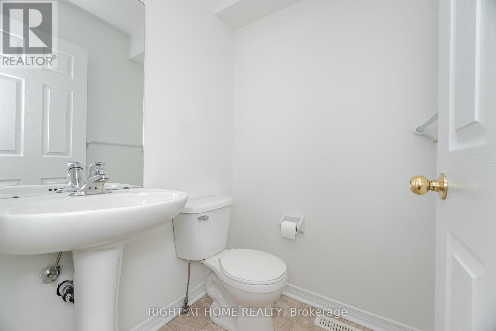 23 Peartree Court, Barrie (Allandale Heights), Ontario L4N 6N7 - Photo 19 - S12602362