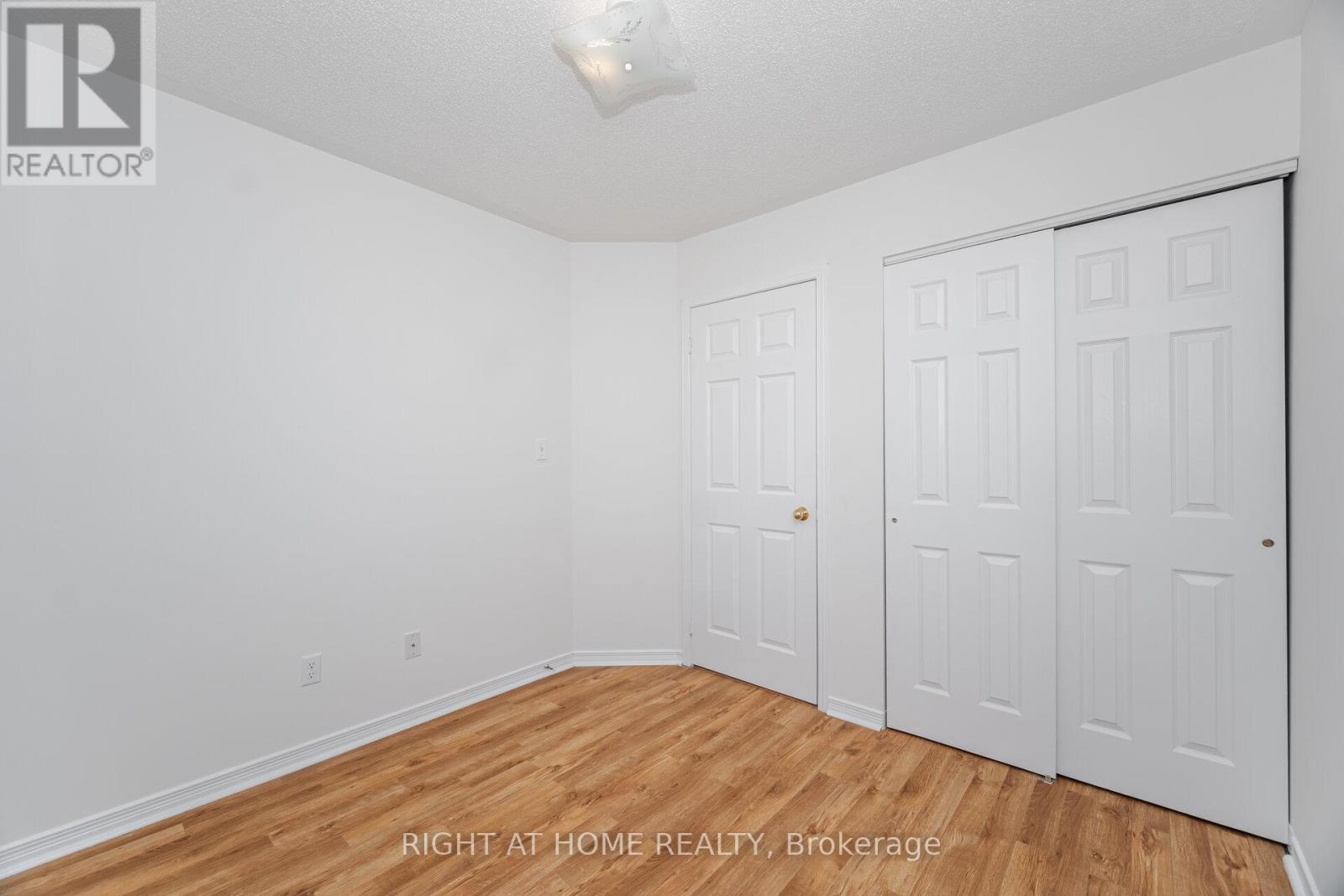 23 Peartree Court, Barrie (Allandale Heights), Ontario L4N 6N7 - Photo 26 - S12602362