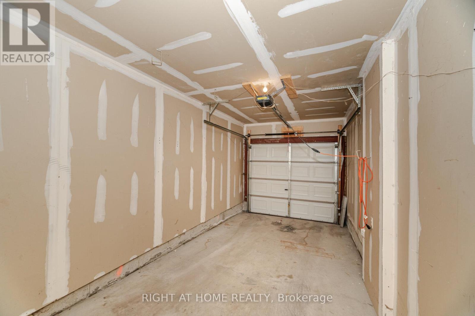 23 Peartree Court, Barrie (Allandale Heights), Ontario L4N 6N7 - Photo 38 - S12602362