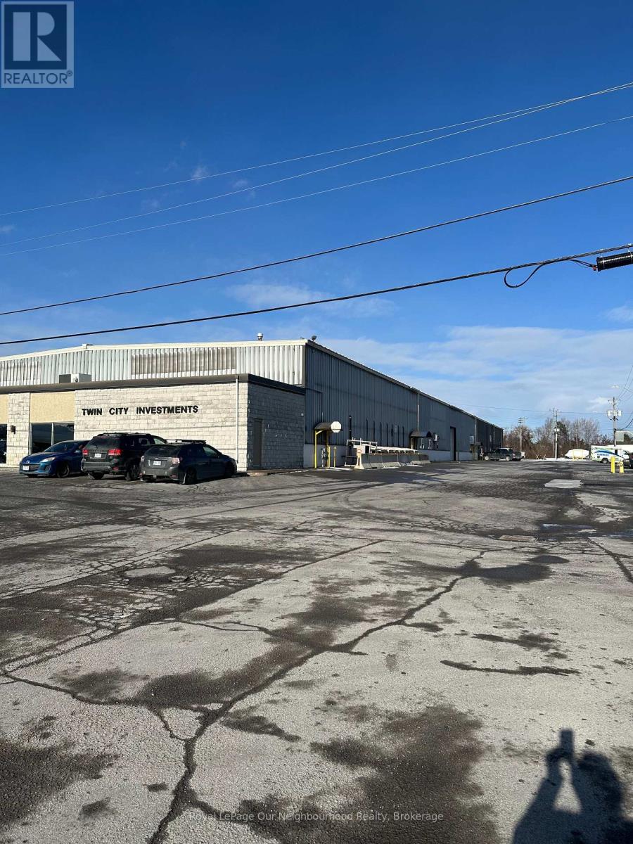 19 Frankford Crescent, Quinte West, Ontario  K8V 6H8 - Photo 2 - X12602440