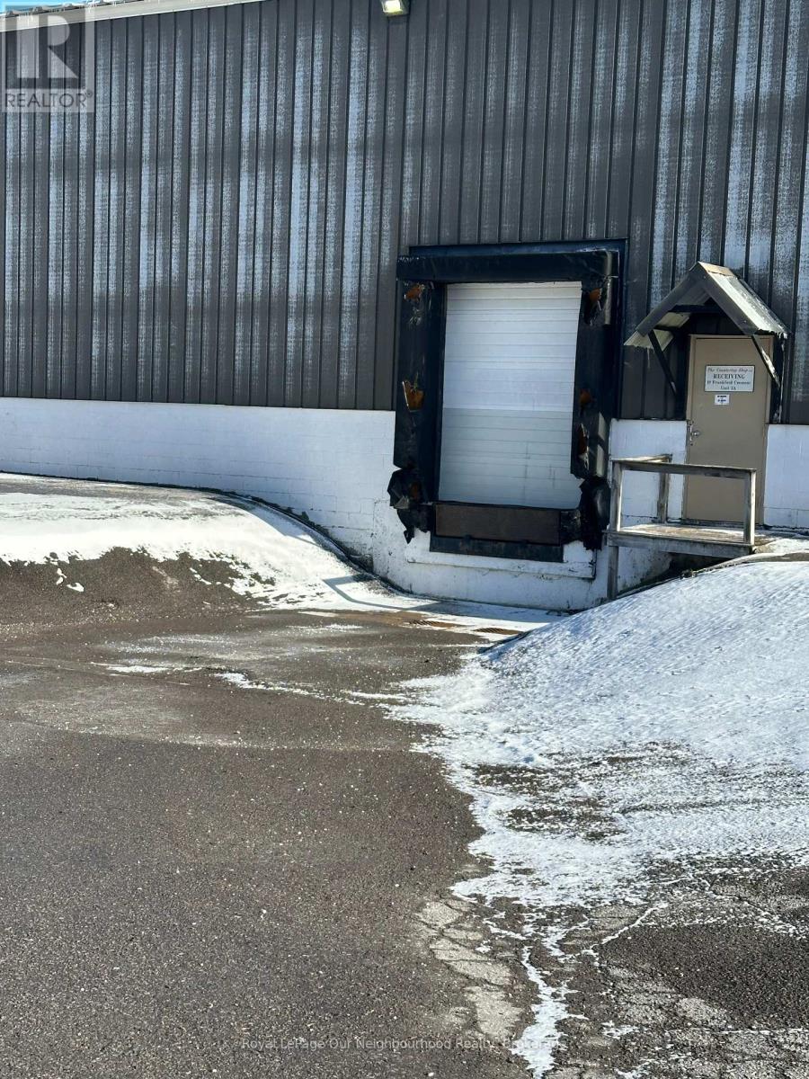 19 Frankford Crescent, Quinte West, Ontario  K8V 6H8 - Photo 8 - X12602440