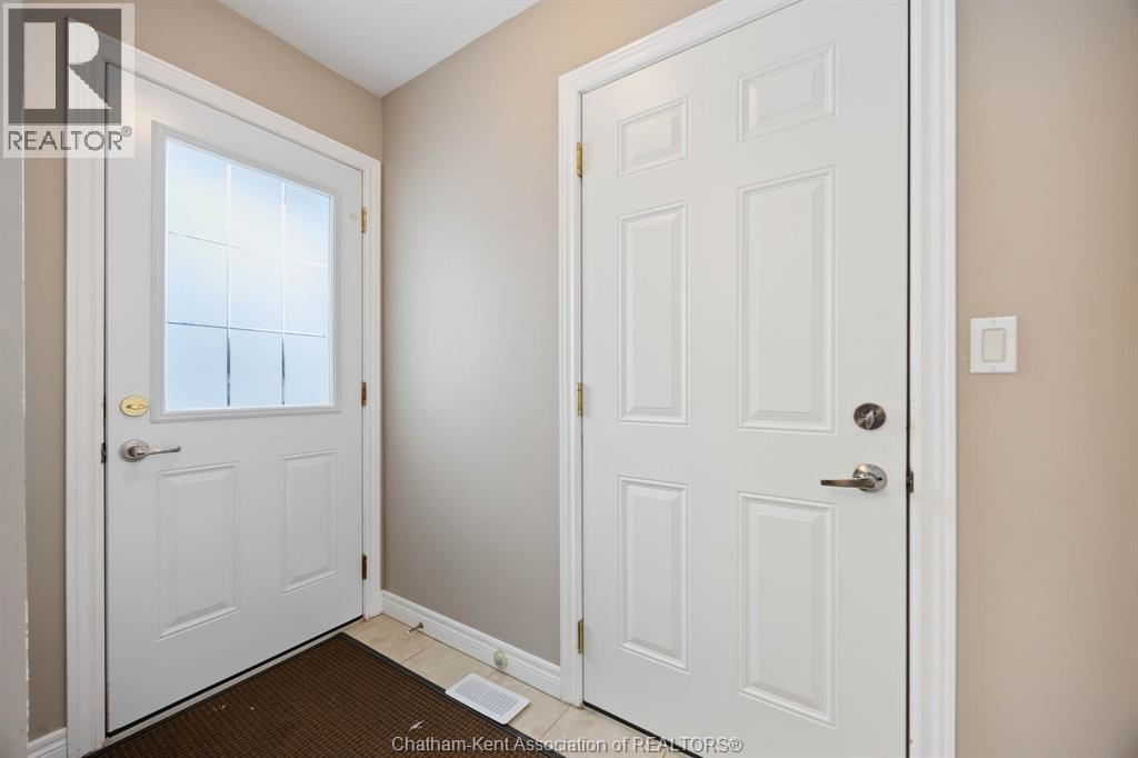 503 Trerice Street West, Dresden, Ontario  N0P 1M0 - Photo 5 - 25031104