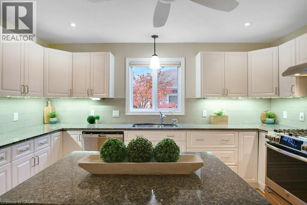 142 Gracehill Crescent, Freelton, Ontario  L8B 1A5 - Photo 19 - 40778334