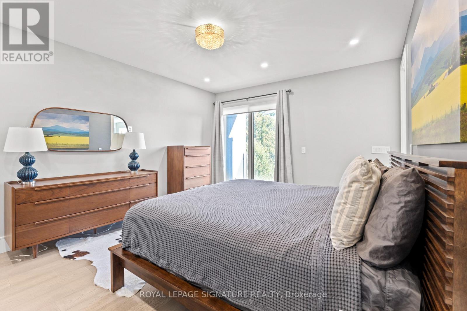 425b Valermo Drive, Toronto, Ontario  M8W 2M2 - Photo 24 - W12602302