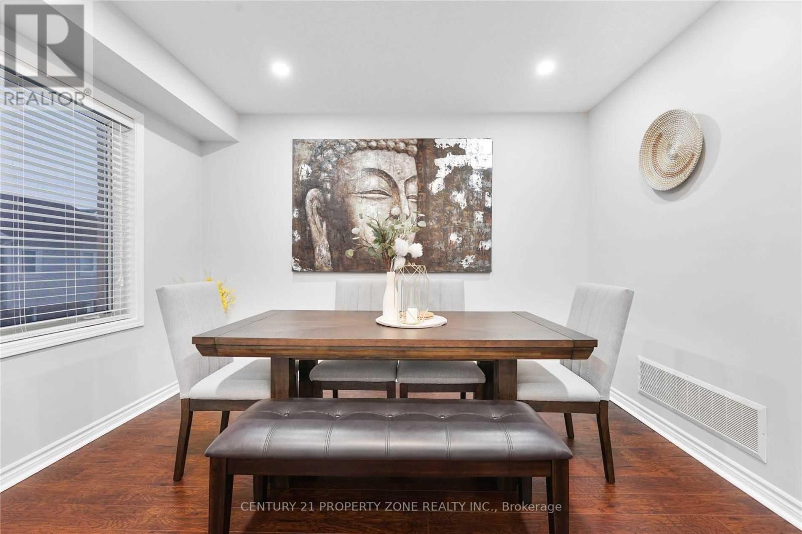 95 Bannister Crescent, Brampton, Ontario  L7A 0G2 - Photo 4 - W12602326