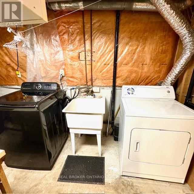 63 Acadian Heights, Brampton, Ontario  L6Y 4H3 - Photo 21 - W12602330