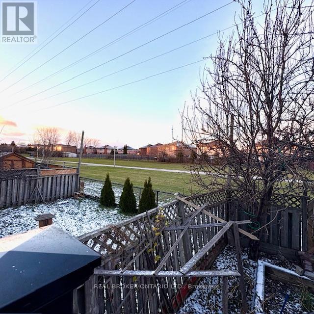 63 Acadian Heights, Brampton, Ontario  L6Y 4H3 - Photo 28 - W12602330