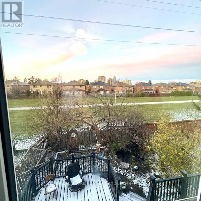 63 Acadian Heights, Brampton, Ontario  L6Y 4H3 - Photo 29 - W12602330