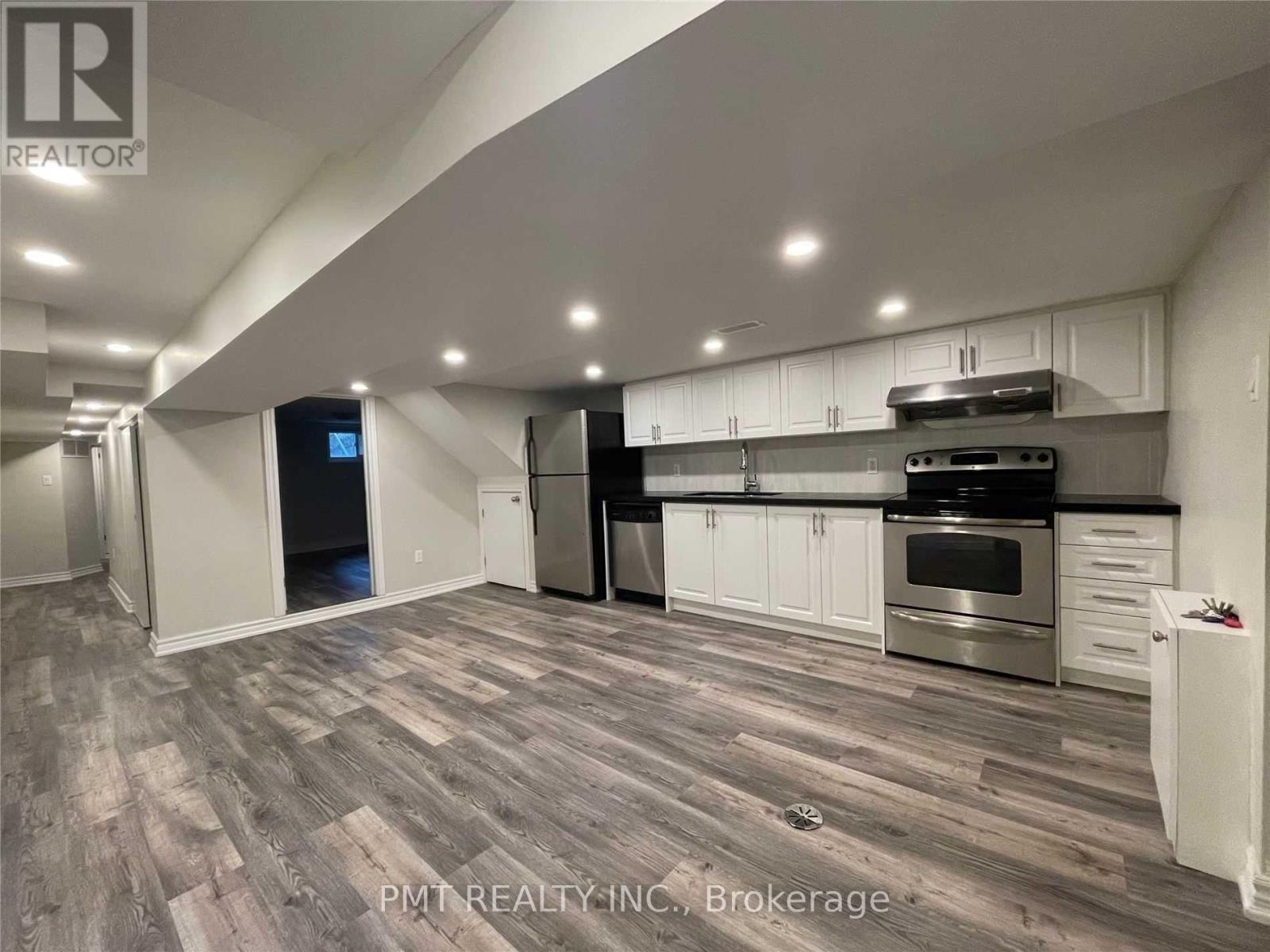 Bsmt - 449 Concord Avenue, Toronto, Ontario  M6H 2P9 - Photo 2 - W12602350