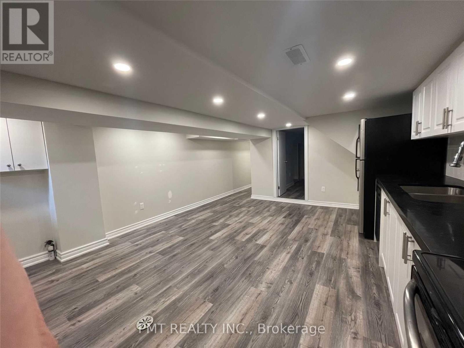 Bsmt - 449 Concord Avenue, Toronto, Ontario  M6H 2P9 - Photo 5 - W12602350