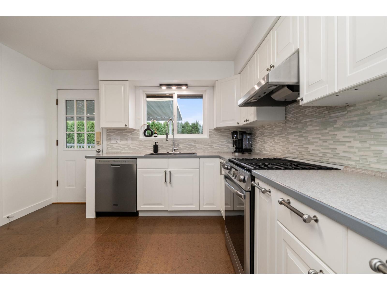 8750 Butchart Street, Chilliwack Proper South, Chilliwack, British Columbia V2P 5S3 - Photo 6 - R3072234