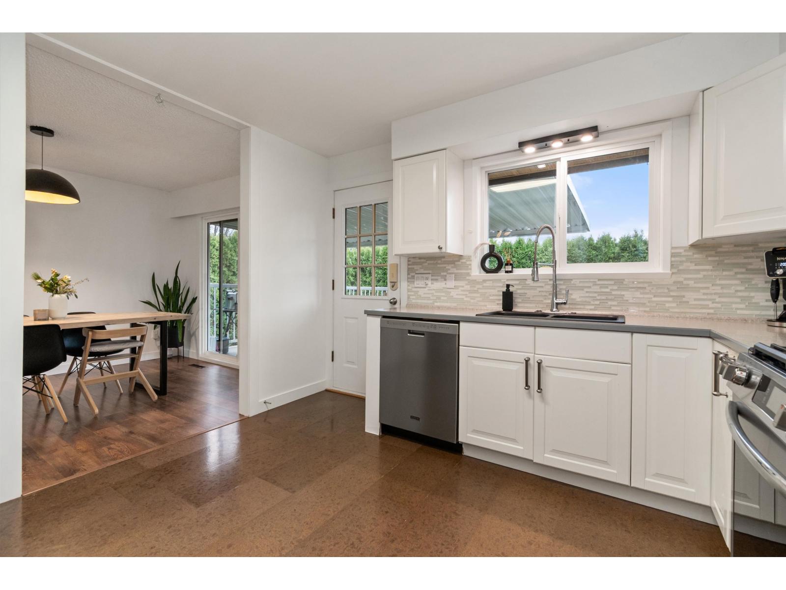 8750 Butchart Street, Chilliwack Proper South, Chilliwack, British Columbia V2P 5S3 - Photo 9 - R3072234