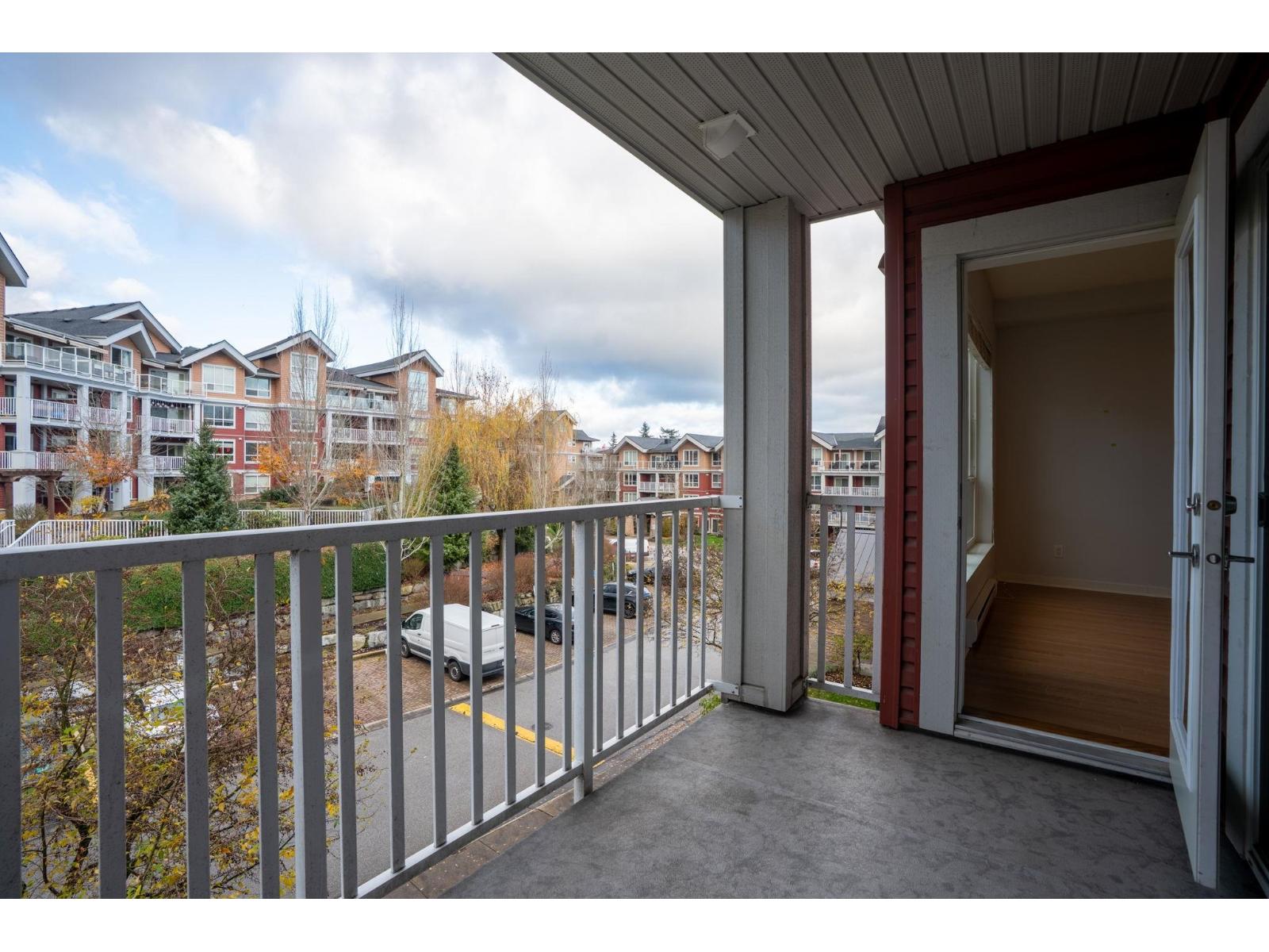 413 6440 194 Street, Surrey, British Columbia  V4N 6J7 - Photo 22 - R3072035