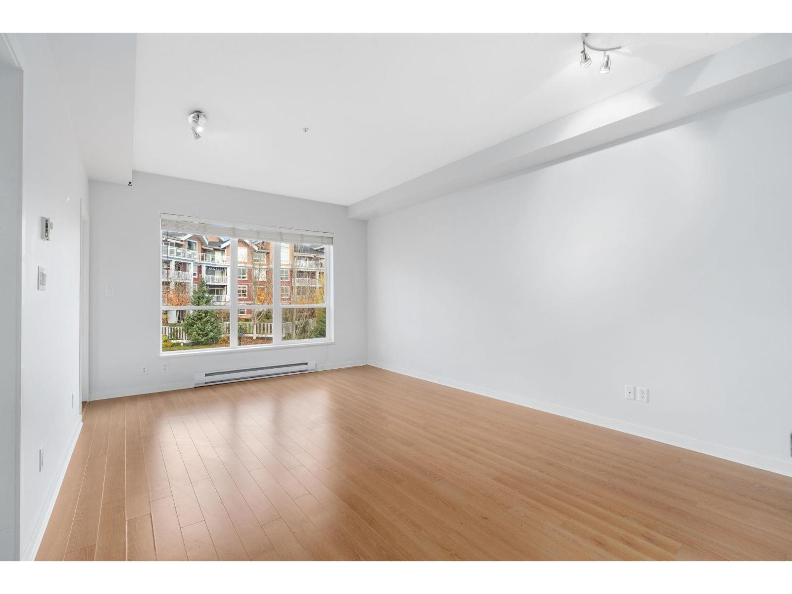 413 6440 194 Street, Surrey, British Columbia  V4N 6J7 - Photo 11 - R3072035