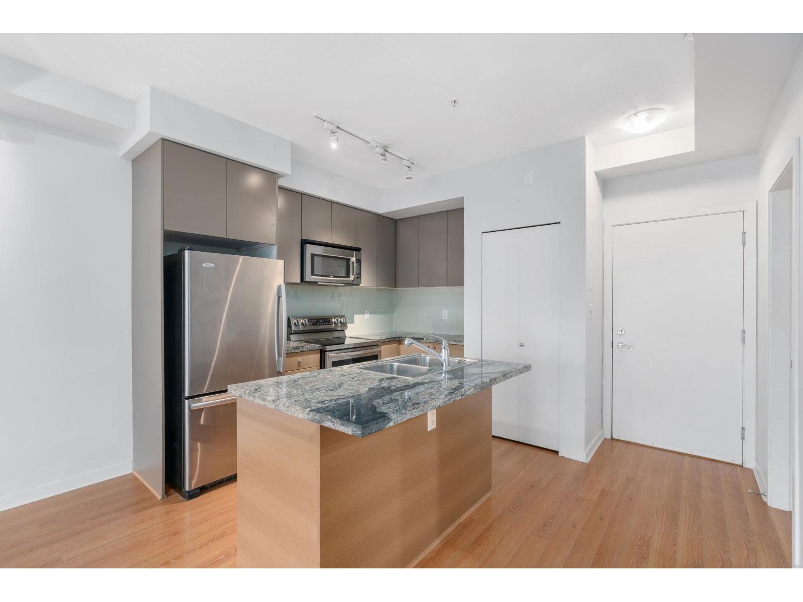 413 6440 194 Street, Surrey, British Columbia  V4N 6J7 - Photo 6 - R3072035