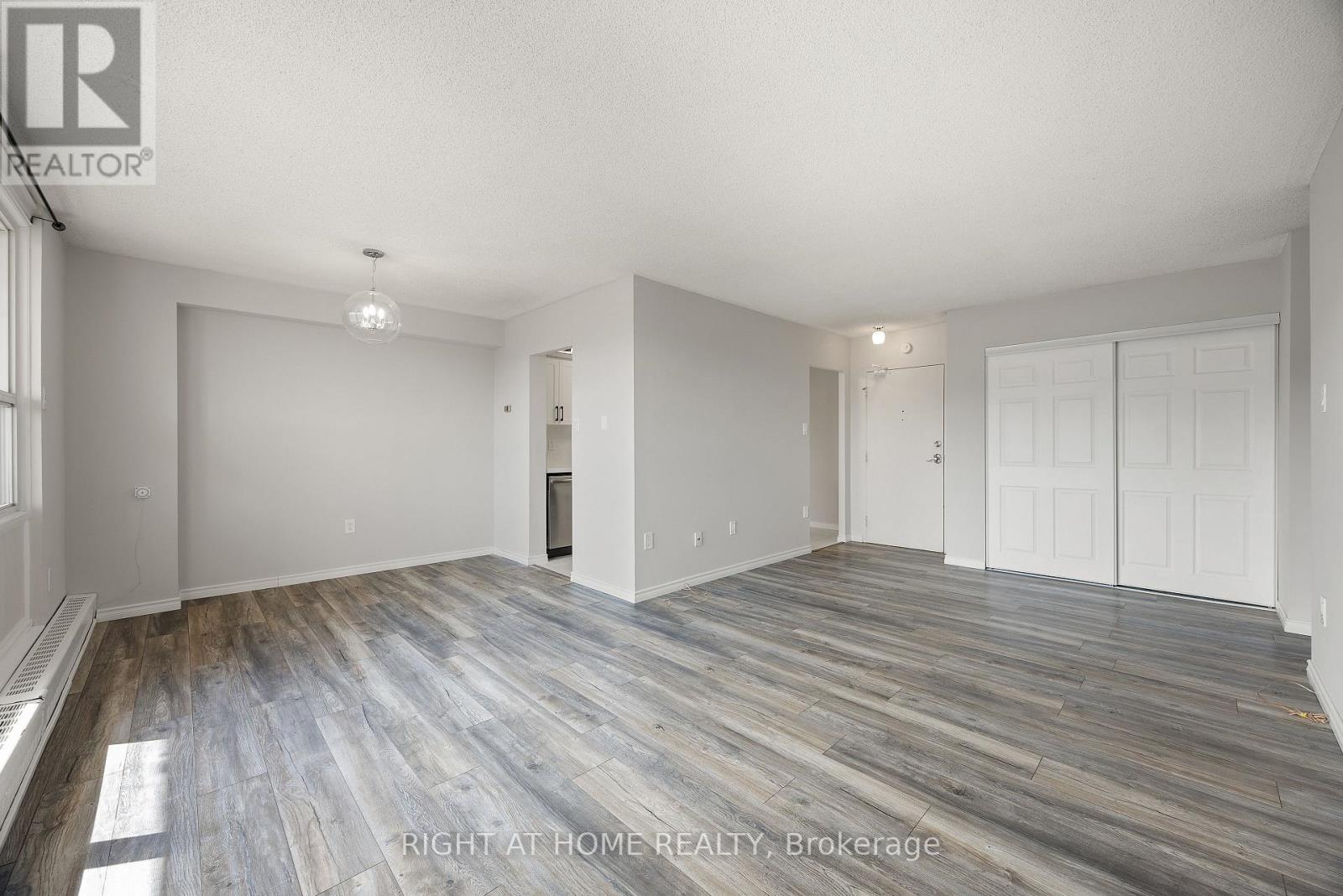 808 - 1966 Main Street W, Hamilton, Ontario L8S 1J6 - Photo 8 - X12601872