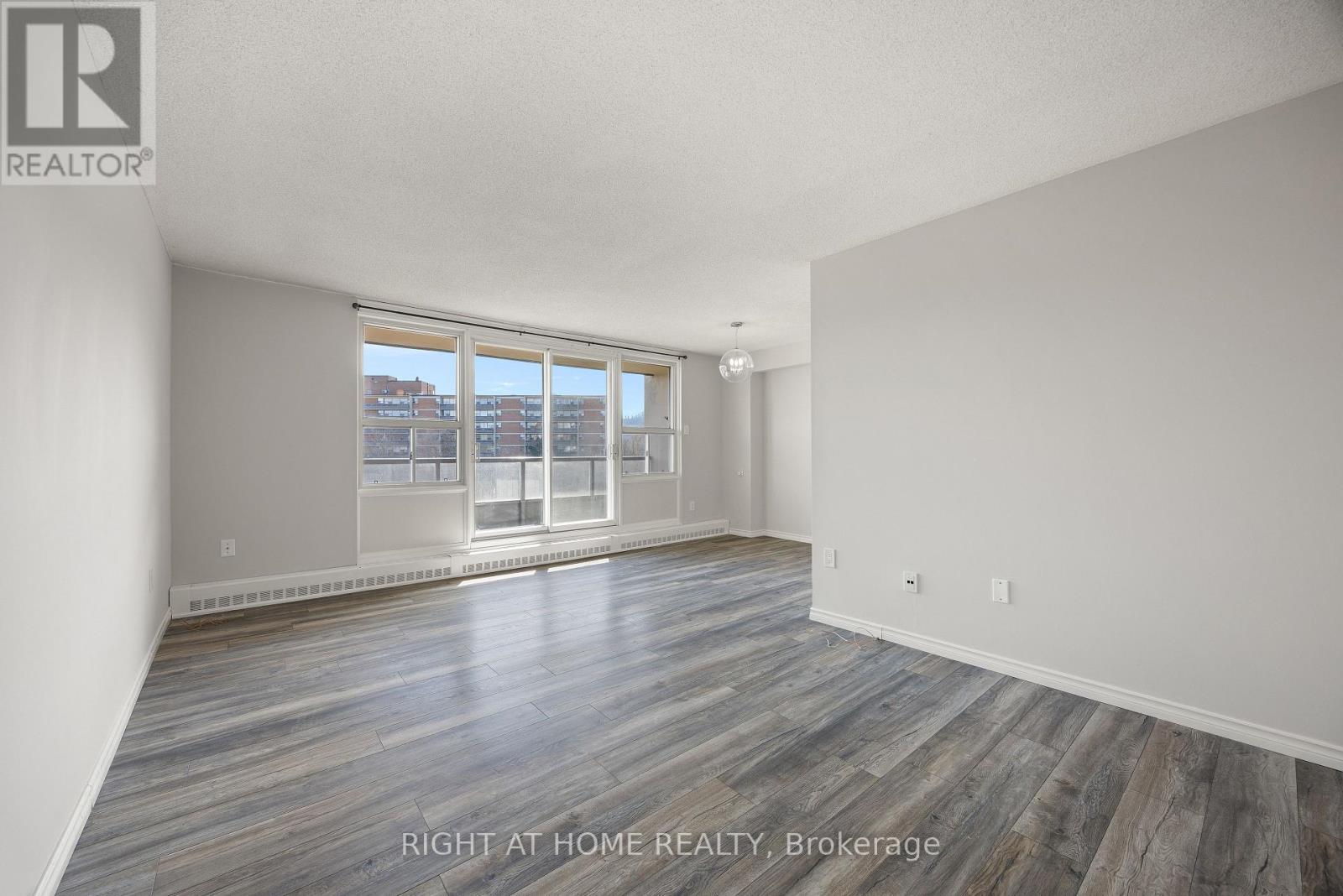 808 - 1966 Main Street W, Hamilton, Ontario L8S 1J6 - Photo 7 - X12601872