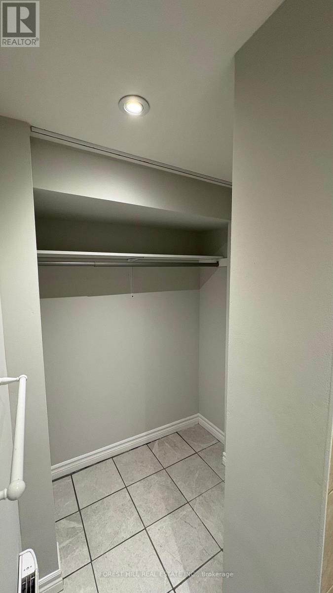 B - 8 Poplar Plains Crescent, Toronto (Casa Loma), Ontario  M4V 1E8 - Photo 7 - C12541862