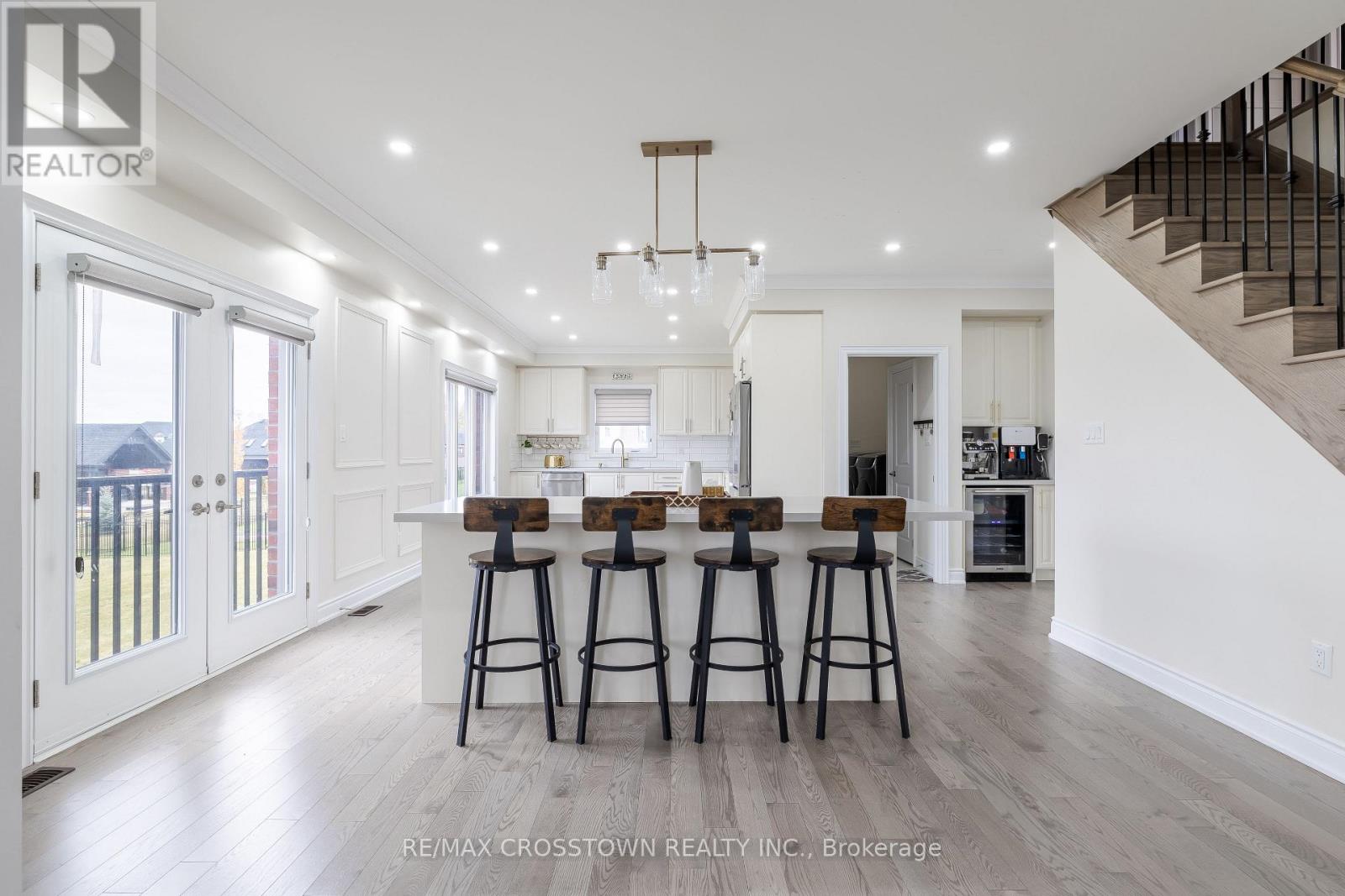 10 Stewart Crescent, Essa, Ontario  L0L 2N0 - Photo 23 - N12365361