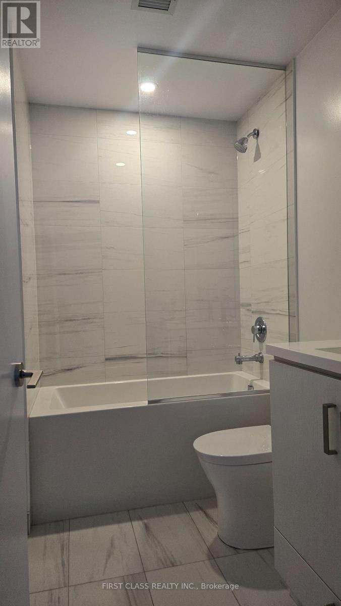 603 - 10 Honeycrisp Crescent, Vaughan, Ontario  L4K 0M7 - Photo 6 - N12470603