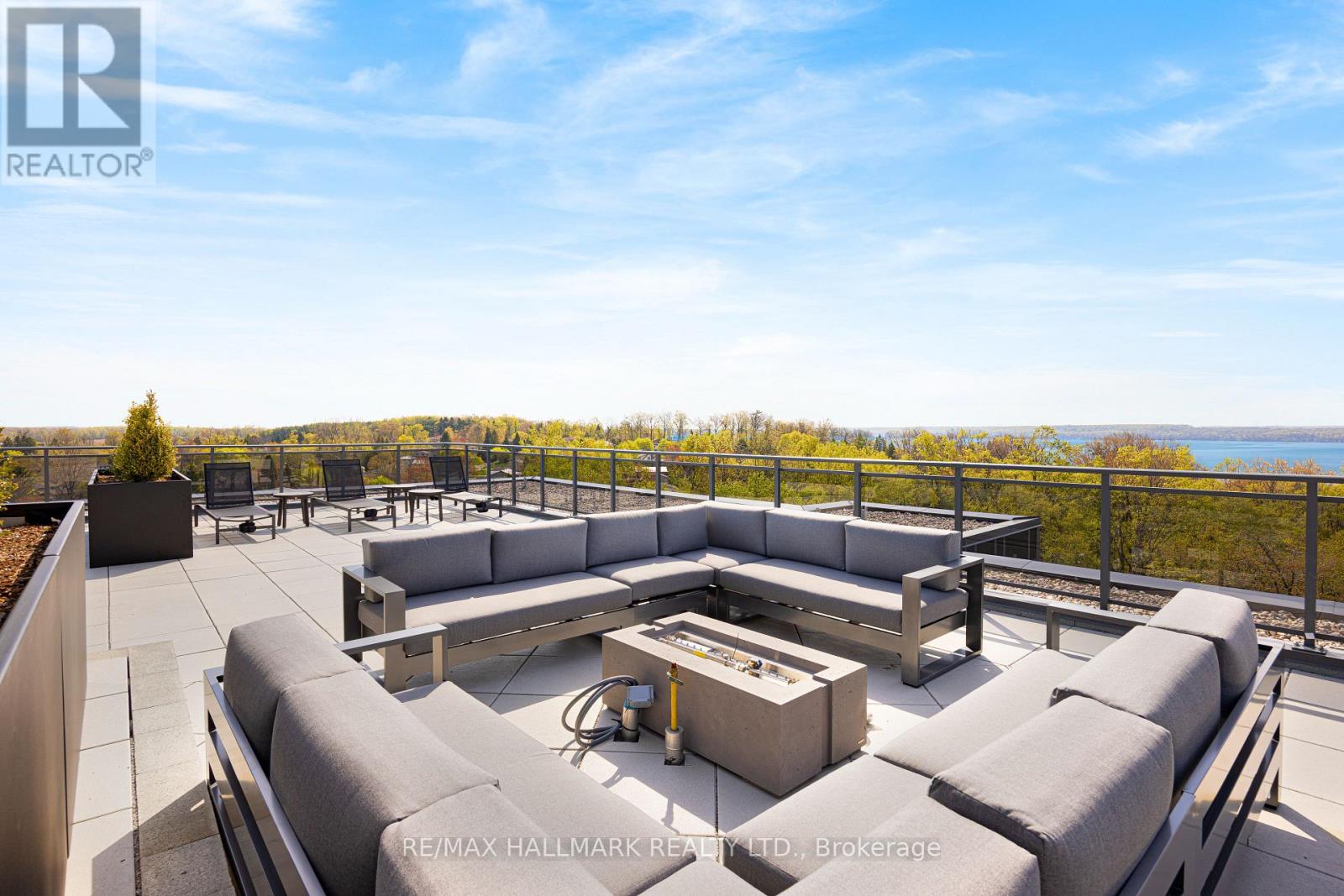 422 - 41 Johnson Street, Barrie, Ontario L4M 0L6 - Photo 21 - S12475370