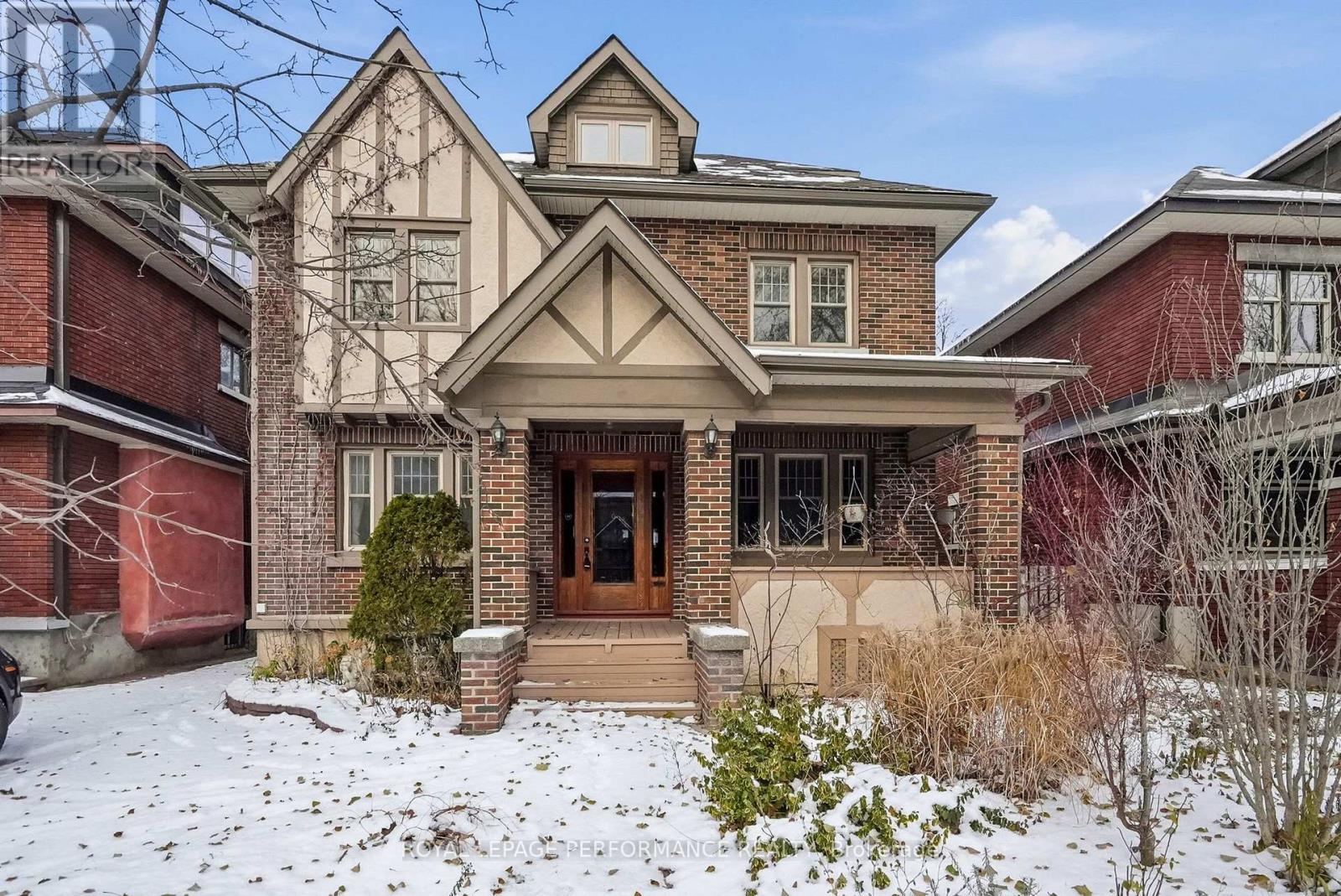 345 Third Avenue, Ottawa, Ontario  K1S 2K4 - Photo 1 - X12602456