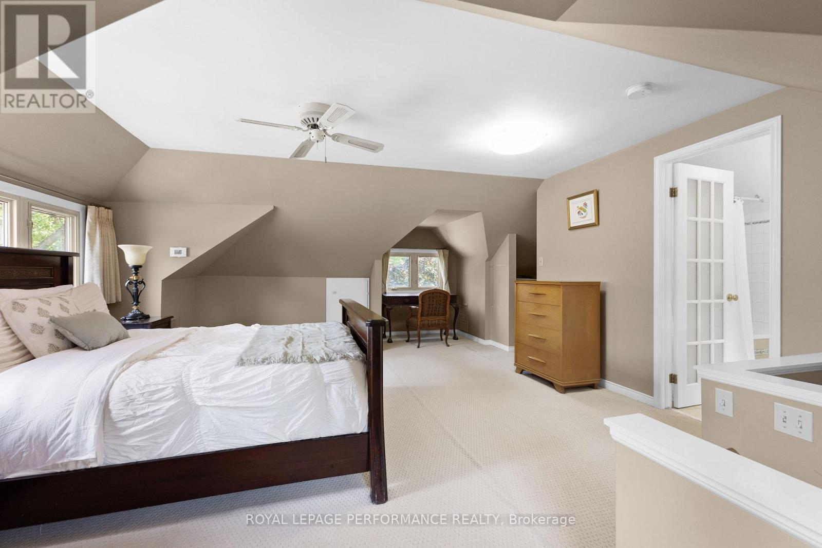 345 Third Avenue, Ottawa, Ontario  K1S 2K4 - Photo 28 - X12602456