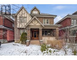 345 THIRD AVENUE, Ottawa, Ontario