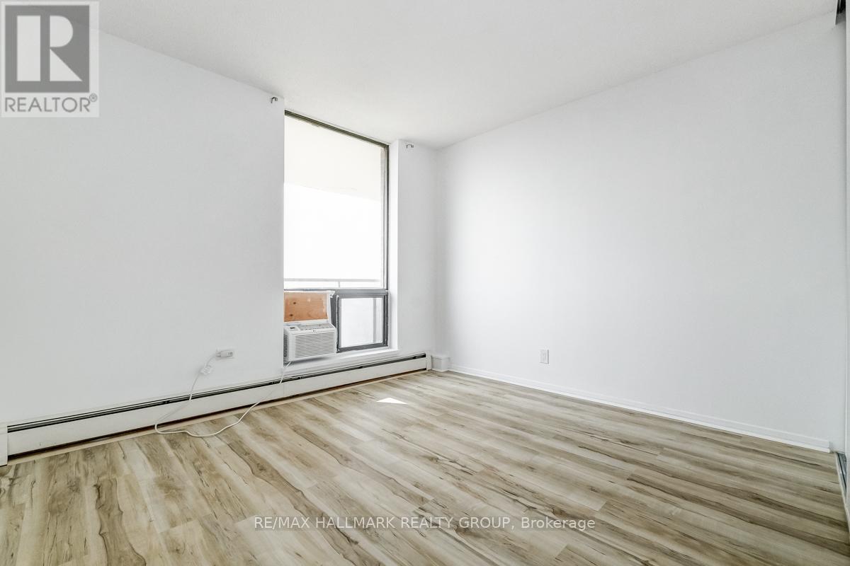 812 - 515 St Laurent Boulevard, Ottawa, Ontario  K1K 2X5 - Photo 16 - X12602502