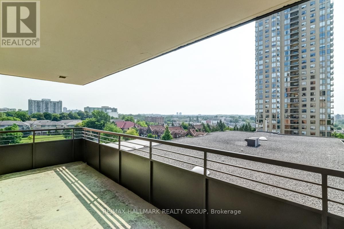 812 - 515 St Laurent Boulevard, Ottawa, Ontario  K1K 2X5 - Photo 18 - X12602502