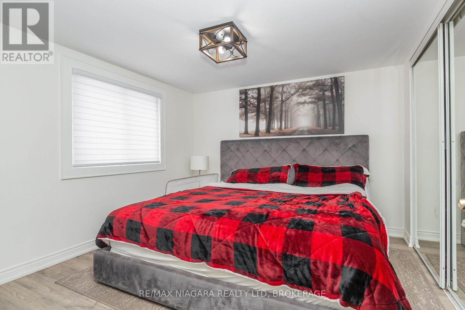 18 Sallows Drive, Tay, Ontario  L0K 2A0 - Photo 19 - S12602522