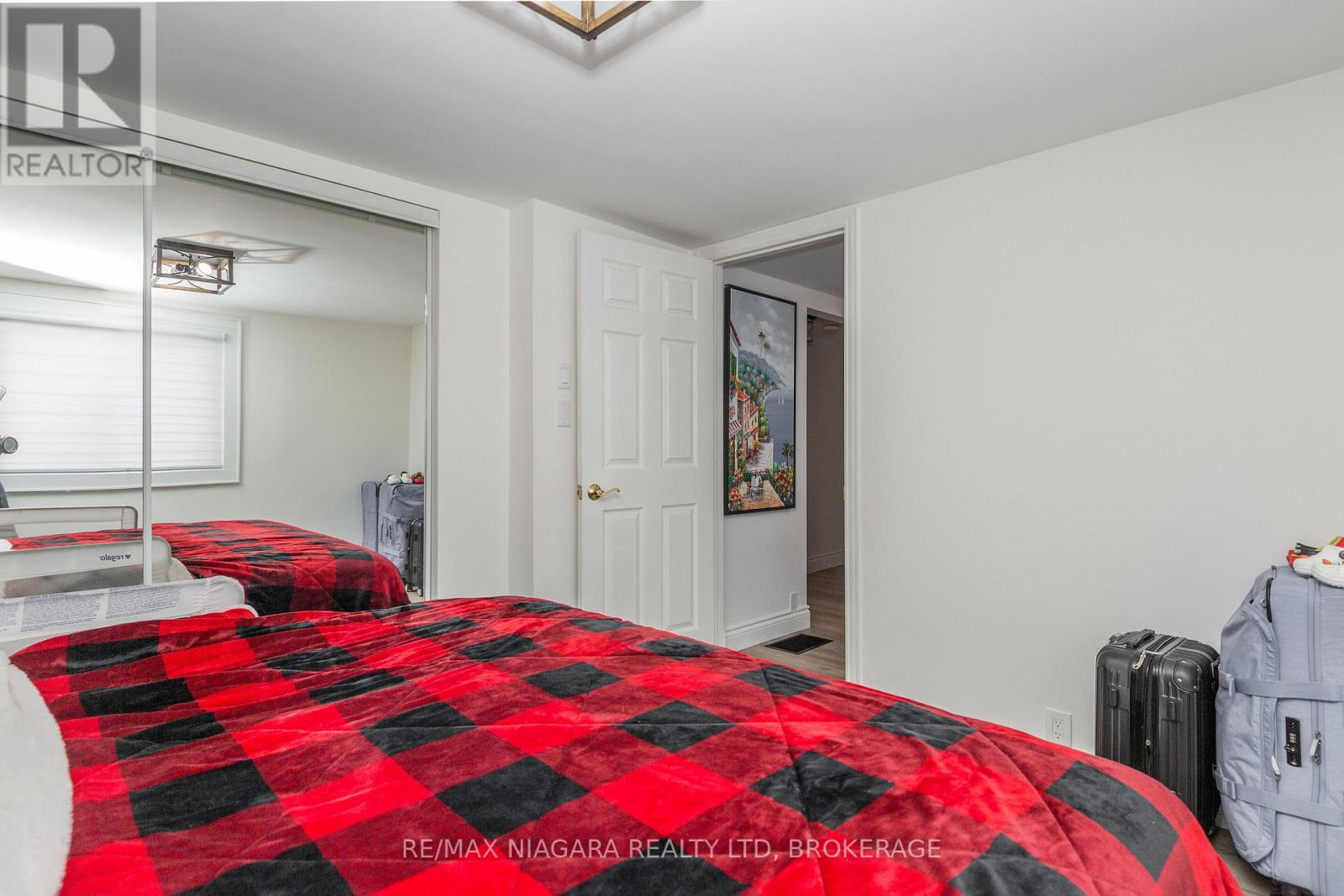18 Sallows Drive, Tay, Ontario  L0K 2A0 - Photo 20 - S12602522