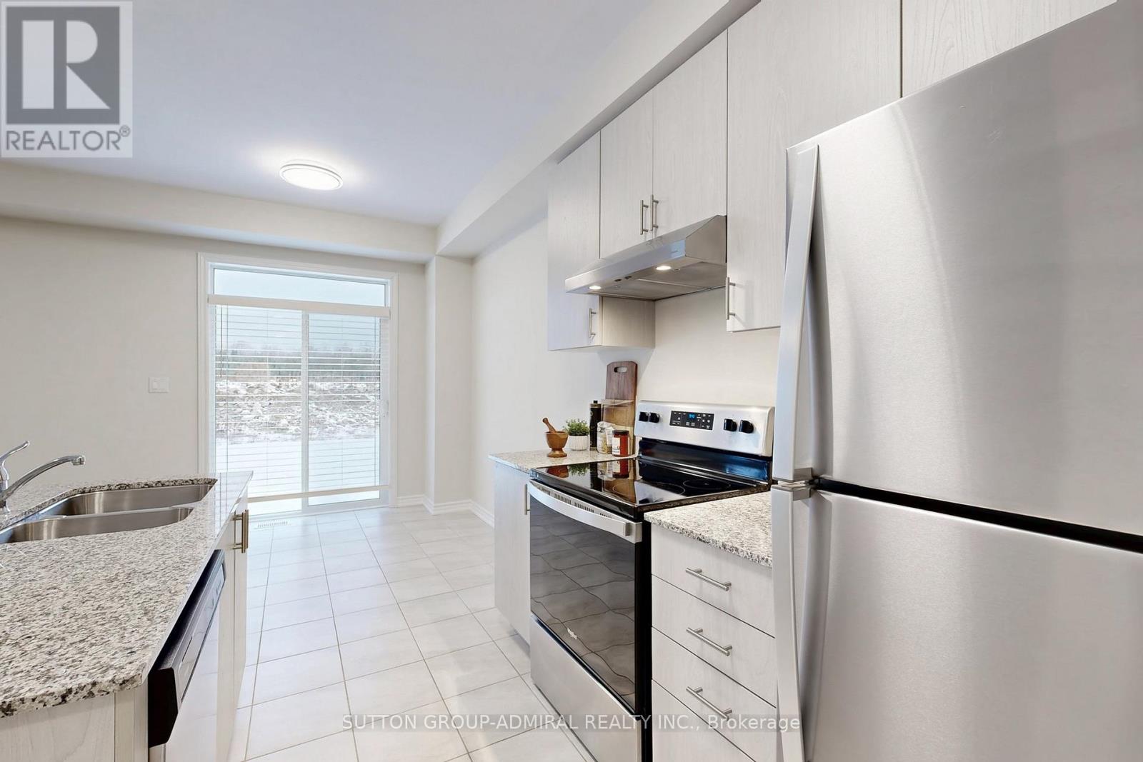 36 Hillcroft Way, Kawartha Lakes, Ontario  K0M 1A0 - Photo 14 - X12602340