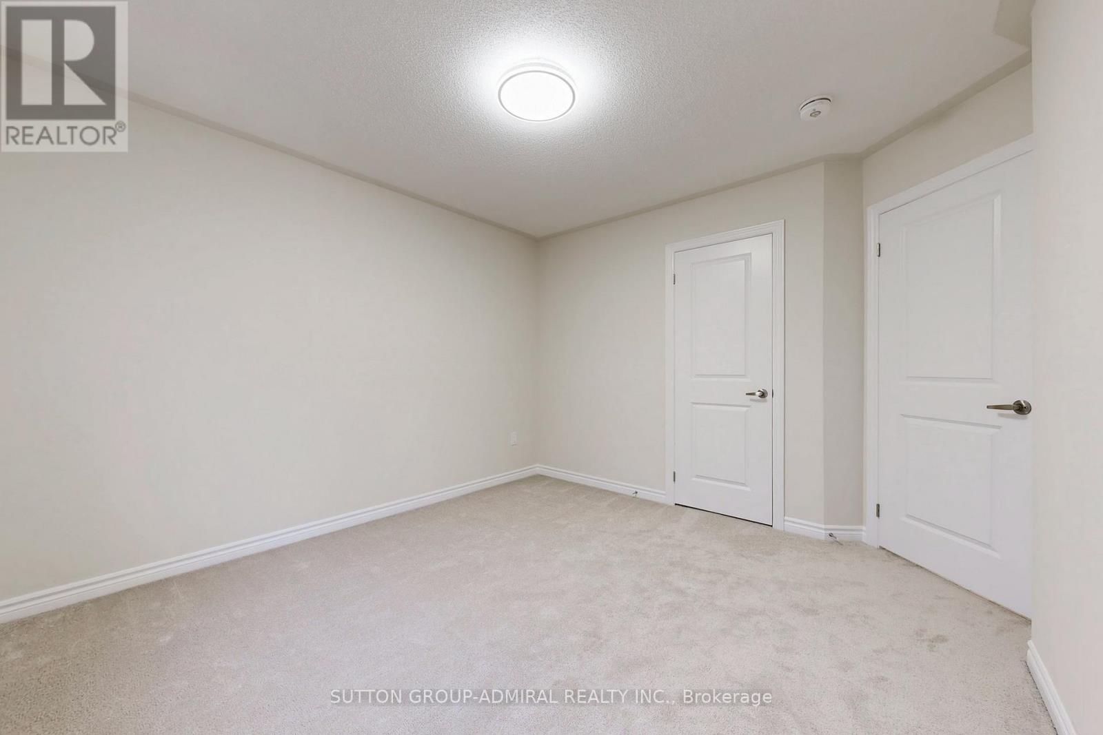 36 Hillcroft Way, Kawartha Lakes, Ontario  K0M 1A0 - Photo 31 - X12602340