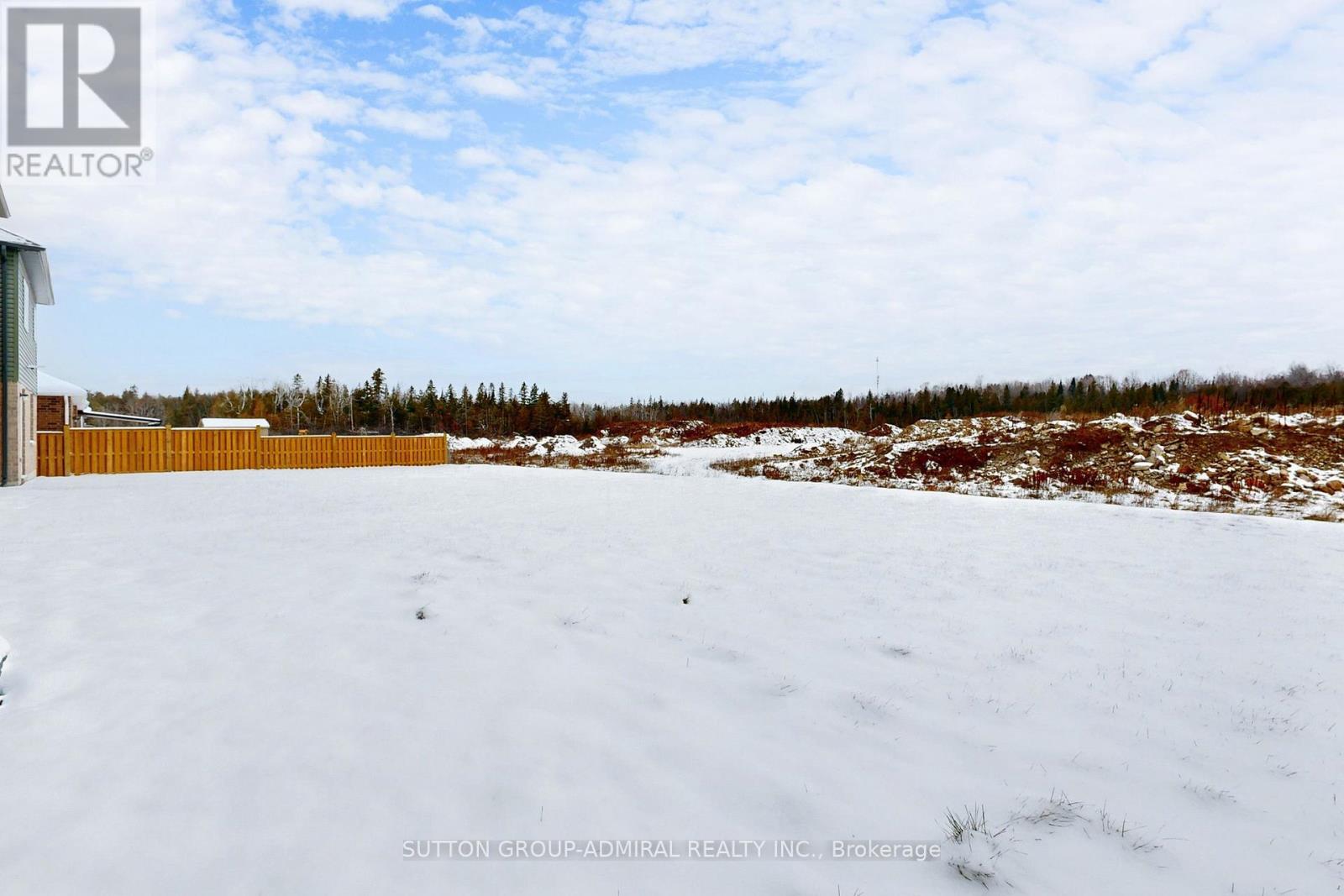 36 Hillcroft Way, Kawartha Lakes, Ontario  K0M 1A0 - Photo 47 - X12602340