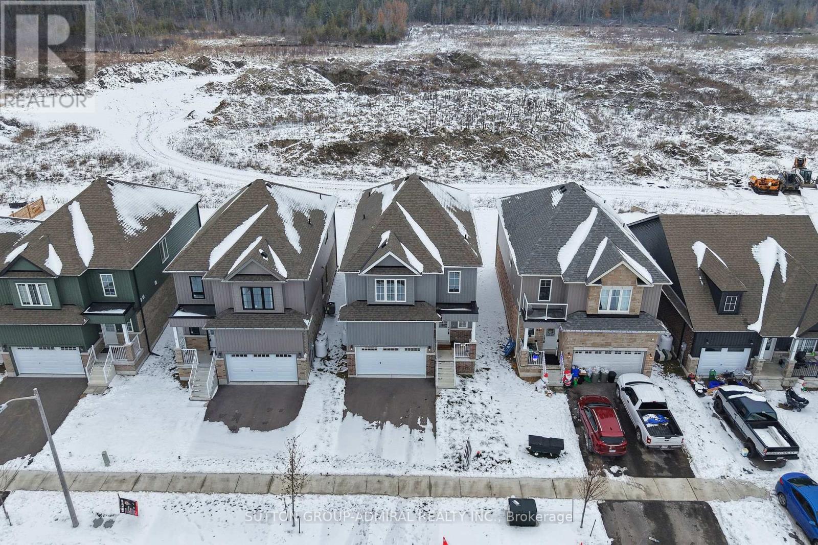 36 Hillcroft Way, Kawartha Lakes, Ontario  K0M 1A0 - Photo 48 - X12602340