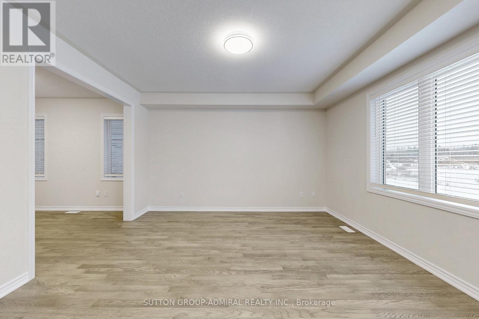 36 Hillcroft Way, Kawartha Lakes, Ontario  K0M 1A0 - Photo 6 - X12602340