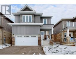 36 HILLCROFT WAY, Kawartha Lakes, Ontario