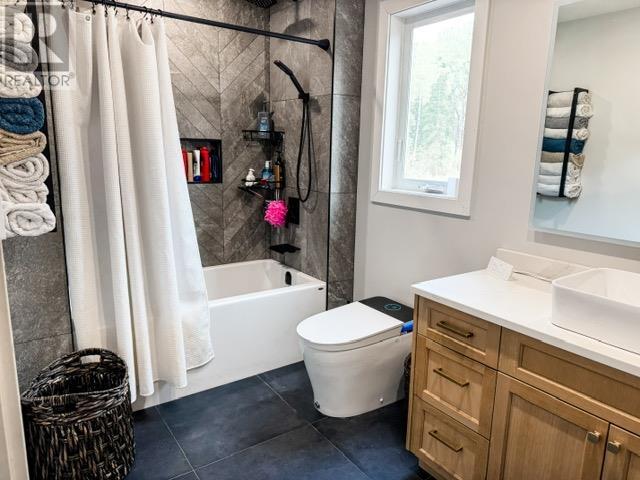 2105 Foothill Dr, Thunder Bay, Ontario  P7J 0L1 - Photo 30 - TB253619