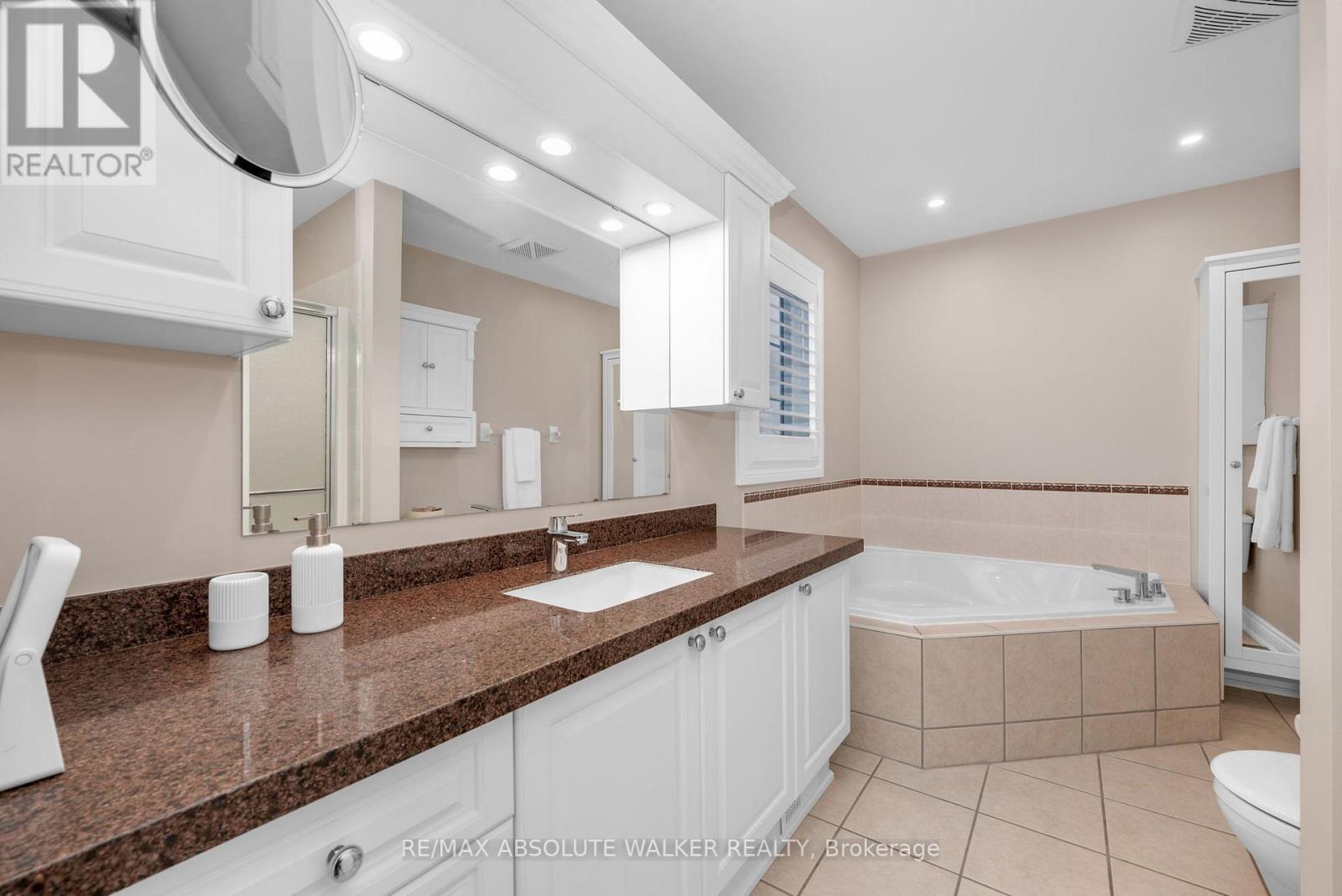 1662 Frenette Street, Ottawa, Ontario  K4A 4L4 - Photo 28 - X12602210