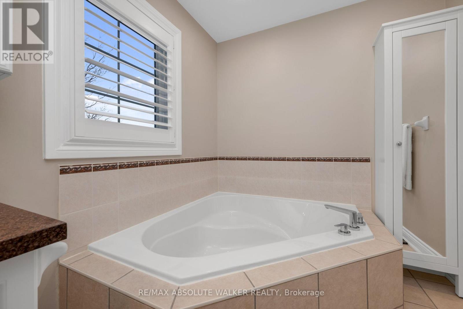 1662 Frenette Street, Ottawa, Ontario  K4A 4L4 - Photo 30 - X12602210