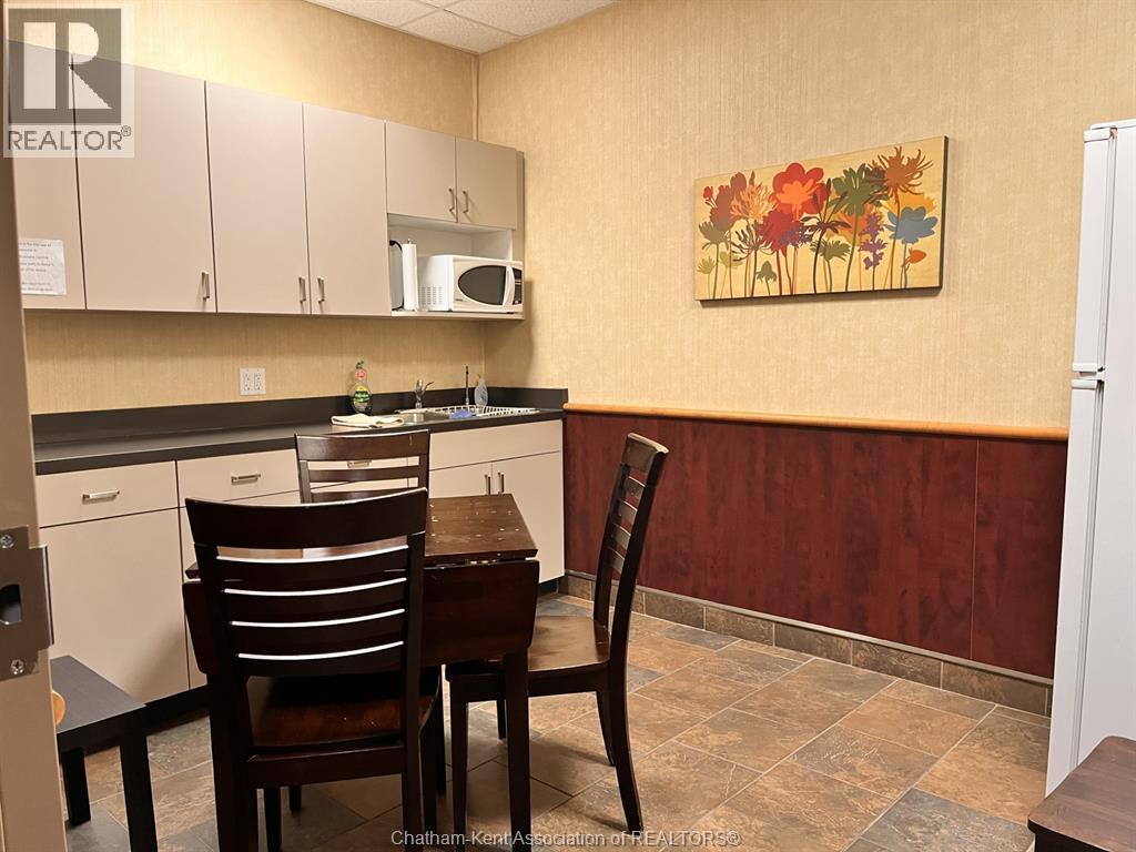 419 St Clair Street, Chatham, Ontario  N7L 3K4 - Photo 3 - 25031186