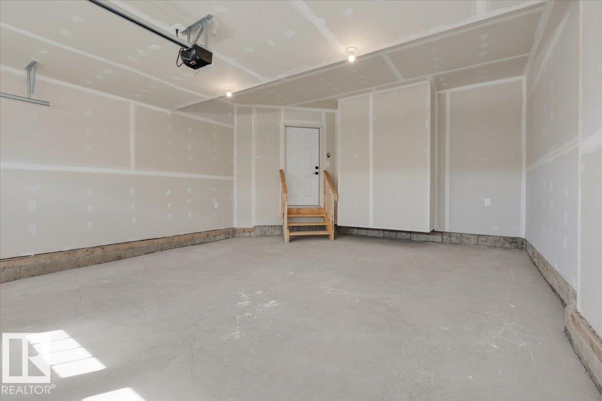 8250 Kiriak Lo Sw, Edmonton, Alberta  T6W 5S2 - Photo 31 - E4467438