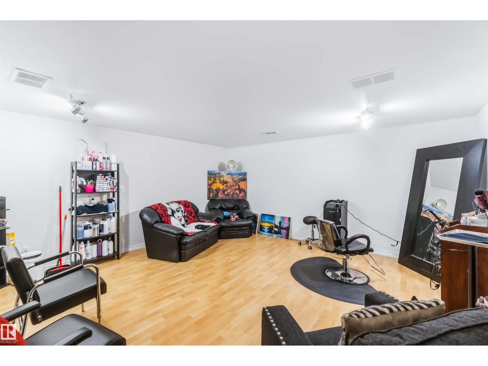 #10 451 Hyndman Cr Nw, Edmonton, Alberta  T5A 5J3 - Photo 37 - E4467439